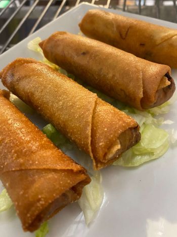 Moo Dang Thai Restaurant, Fried Spring Rolls (4)