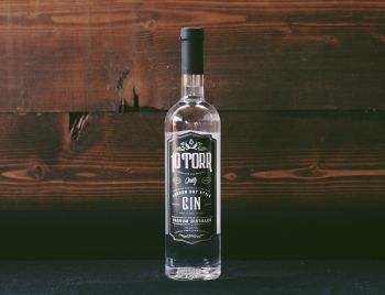 10 Torr Distilling & Brewing, London Dry-Style Gin