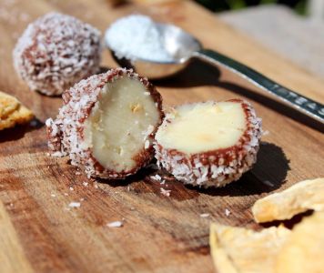 Dorinda&#039;s Chocolates &amp; Essentials photo