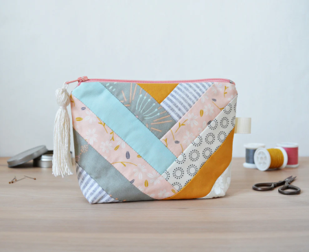 Wandering Wyld, Learn to Sew: Zippered Pouch Edition