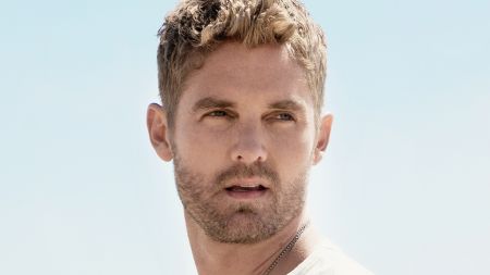 Silver Legacy Resort Casino, Brett Young