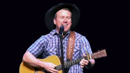 Silver Legacy Resort Casino, Rodney Carrington