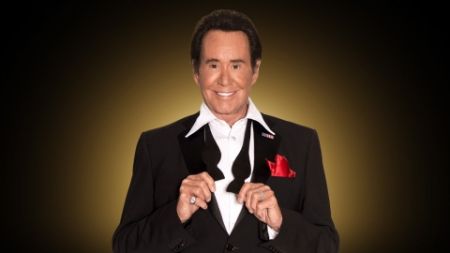 Silver Legacy Resort Casino, Wayne Newton - Up Close & Personal