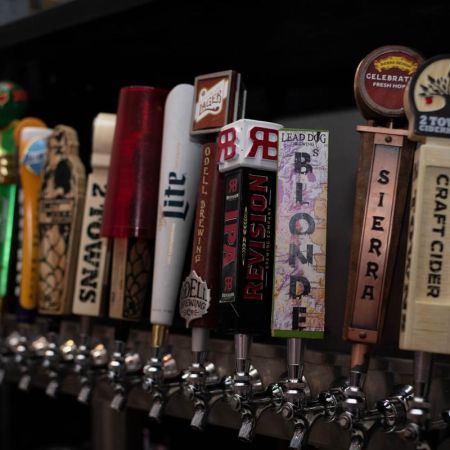 Rick's Pizza, Beer, & More, Happy Hour Drink Specials
